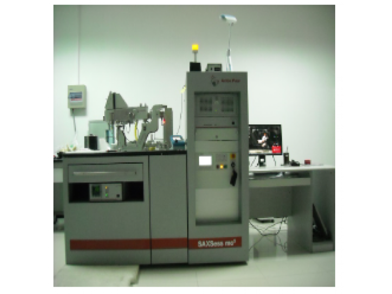 小角散射儀（SAXS/WAXS）